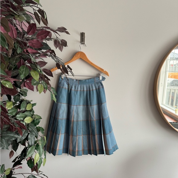 Vintage wool Chic Blue Checkered Skater Skirt - Picture 3 of 3